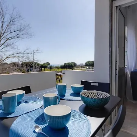 Apartment Rocha E Vau 2 *