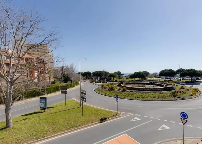 Rocha E Vau 2 * Portimão